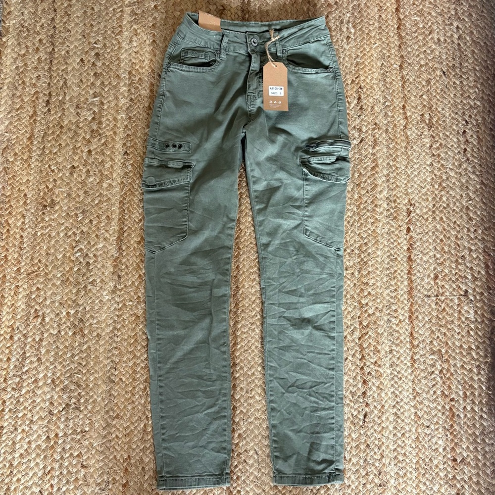 Women's Straight Leg Cargo Pants - Olive Green S